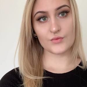 Meet your Posher, Chloe